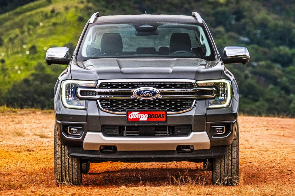 Ford cancela elétricos inéditos para lançar mais carros híbridos