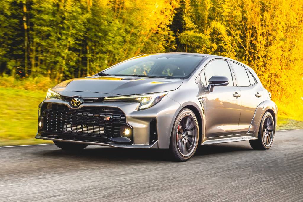 Toyota GR Corolla passa a ter 10 anos de garantia até para os seminovos