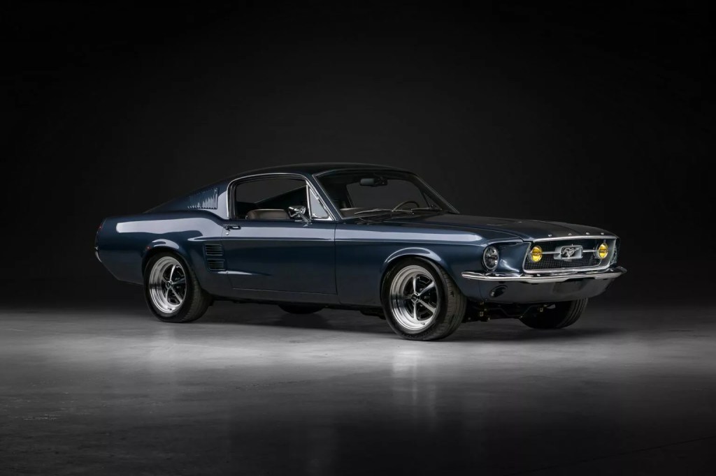 Velocity Mustang Fastback tem visual de 1968 e tecnologias de Mustang 0km