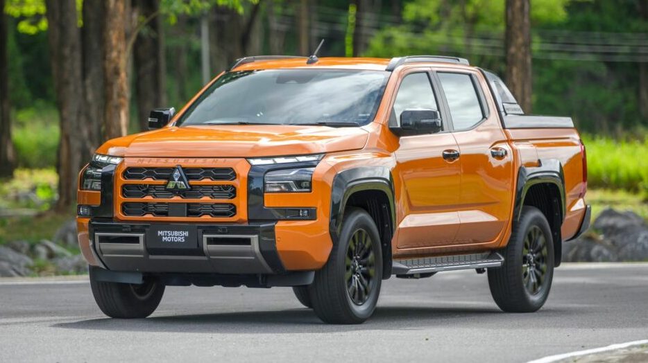 https___www.carscoops.com_wp-content_uploads_2023_07_2024-Mitsubishi-Triton-L200-59-1024×683 Mitsubishi L200 Triton 2024