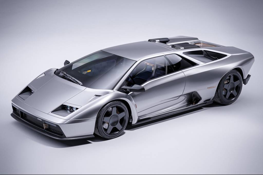 Lamborghini Diablo ganha versão restomod com 550 cv e tecnologia atual