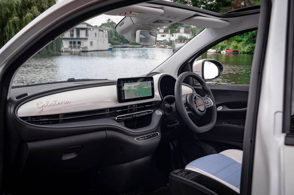 500eGelateriaEdition15 Fiat 500e Gelateria Edition