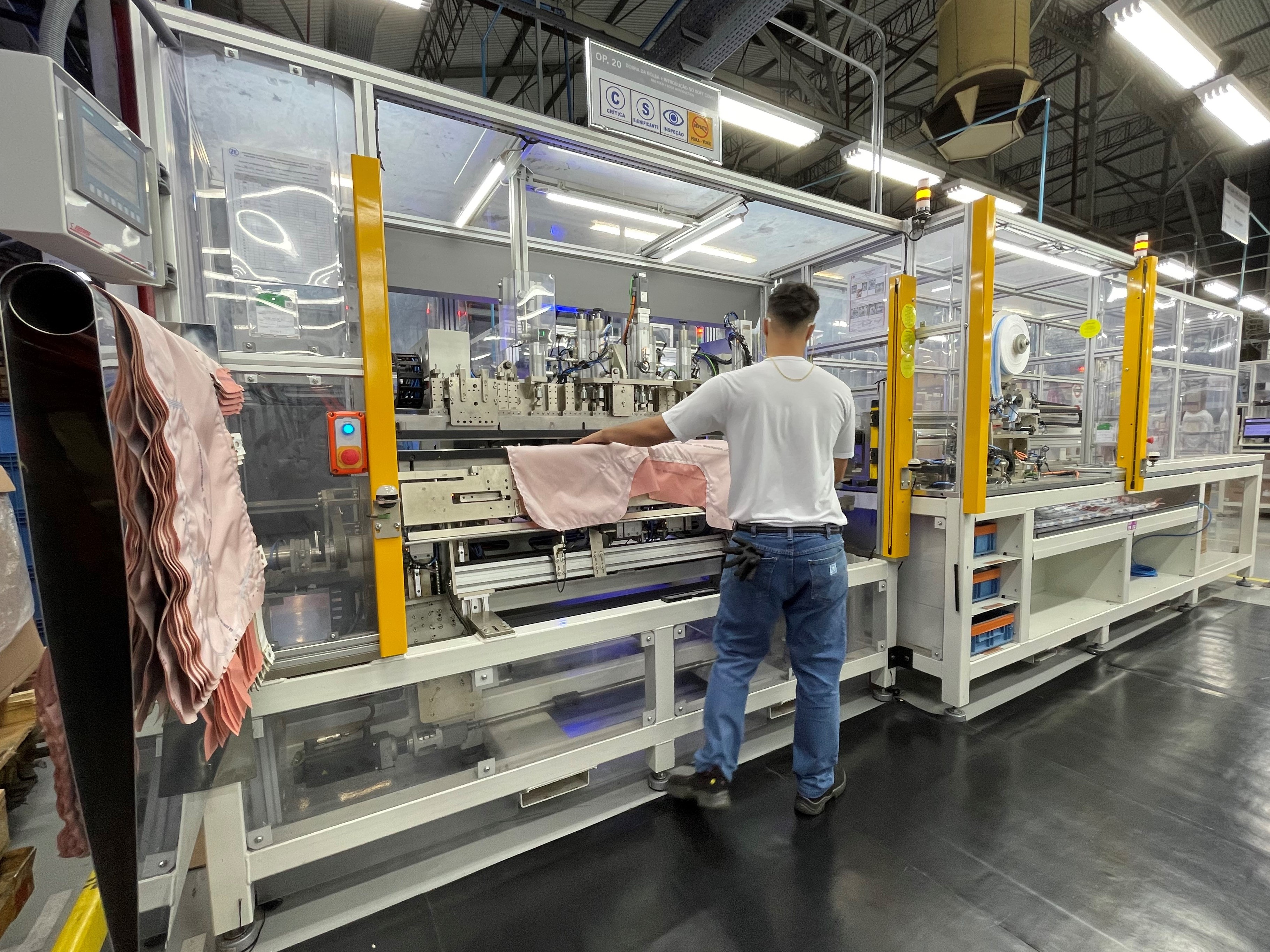 ZF nacionaliza airbags de cortina por aumento de demanda no Brasil