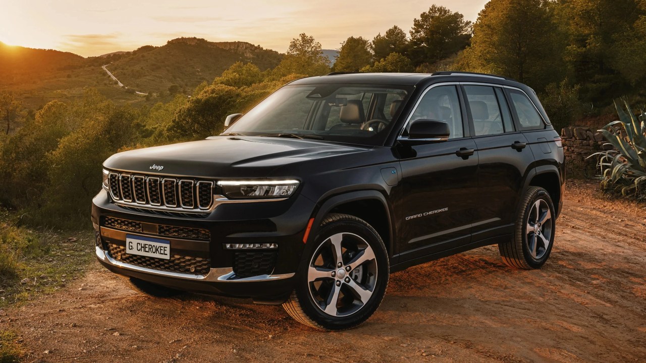 Quinta geração: Grand Cherokee agora em versão Híbrida Plug-in no Brasil