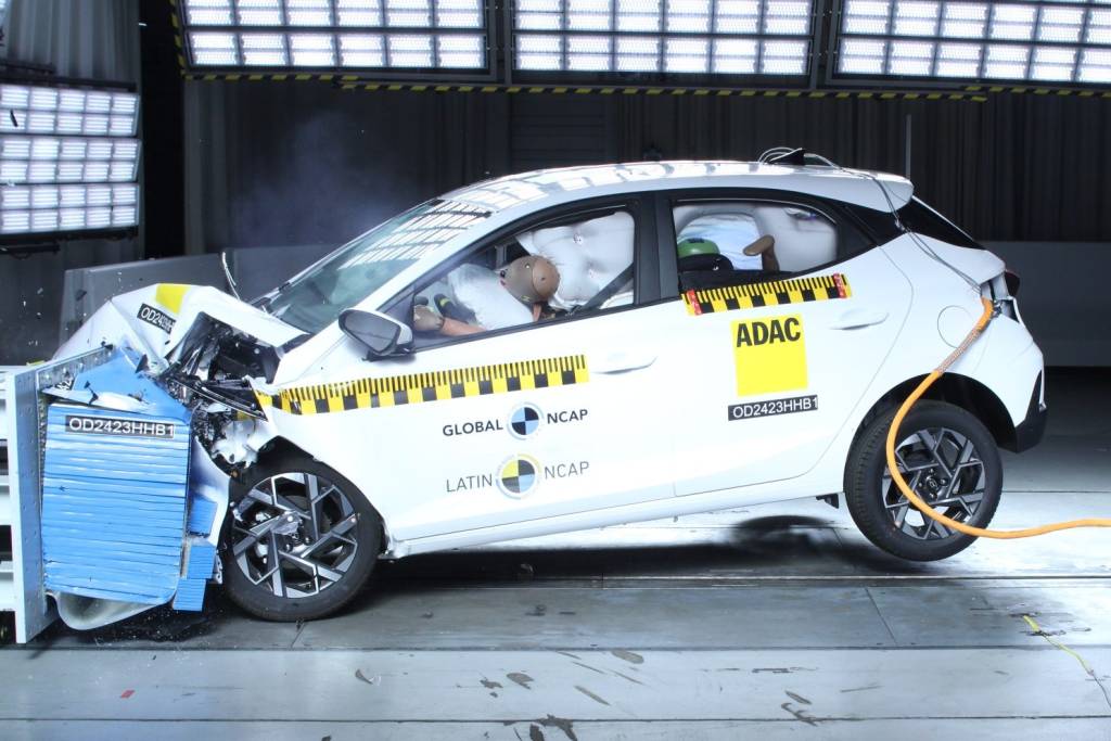 Hyundai HB20 ganha 3 estrelas no Latin NCAP, mas tem “estrutura instável”