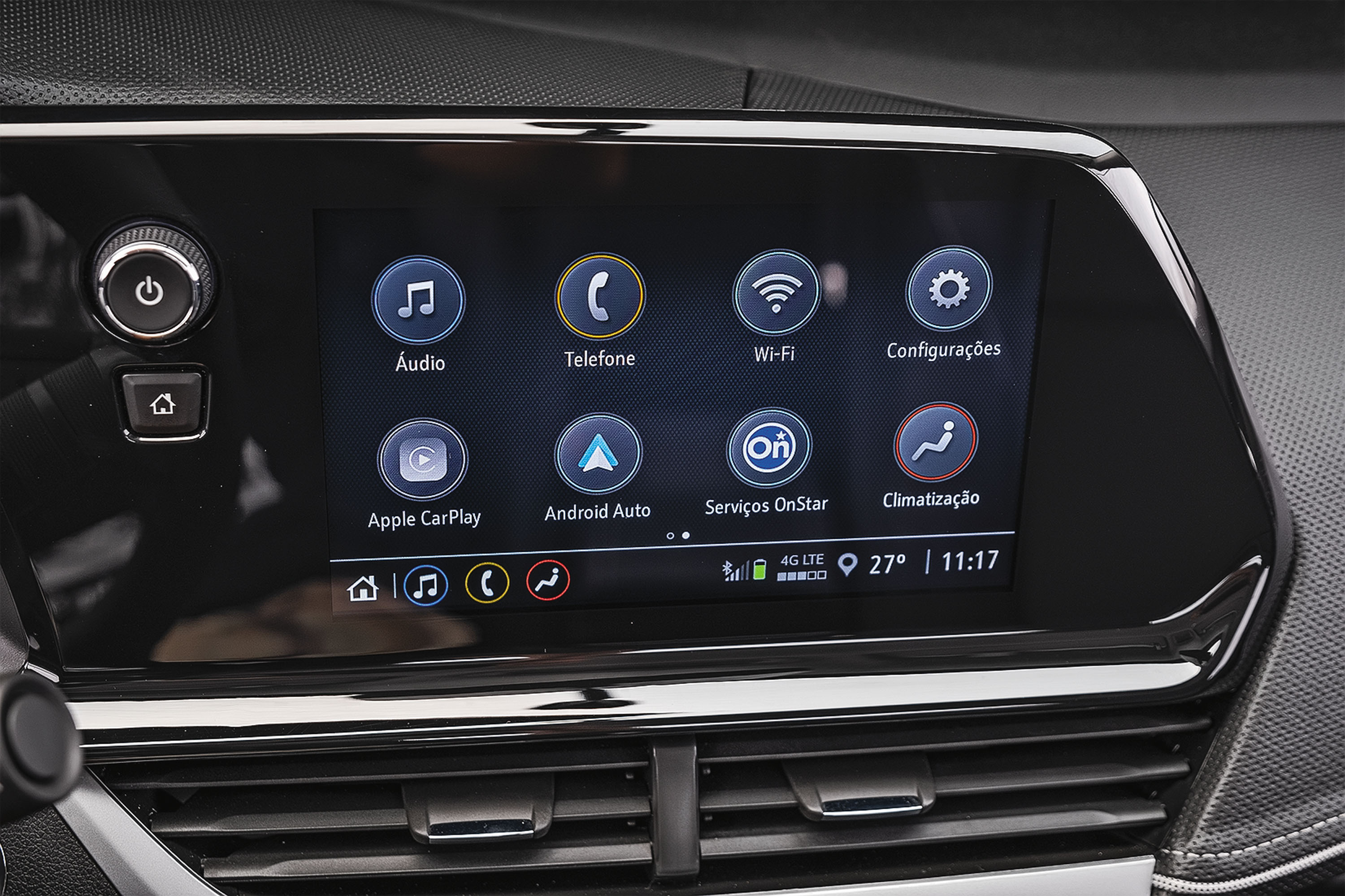 CHEVROLET mONTANA x FIAT sTRADA