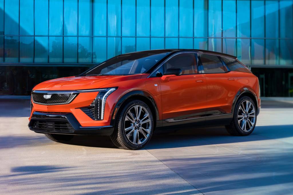 Cadillac Lyriq e Optiq já estão no Brasil e participam de clínicas