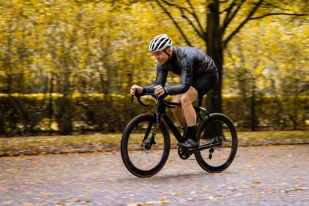 Bicicleta elétrica da Lotus tem motor da Nasa e custa R$ 130.000