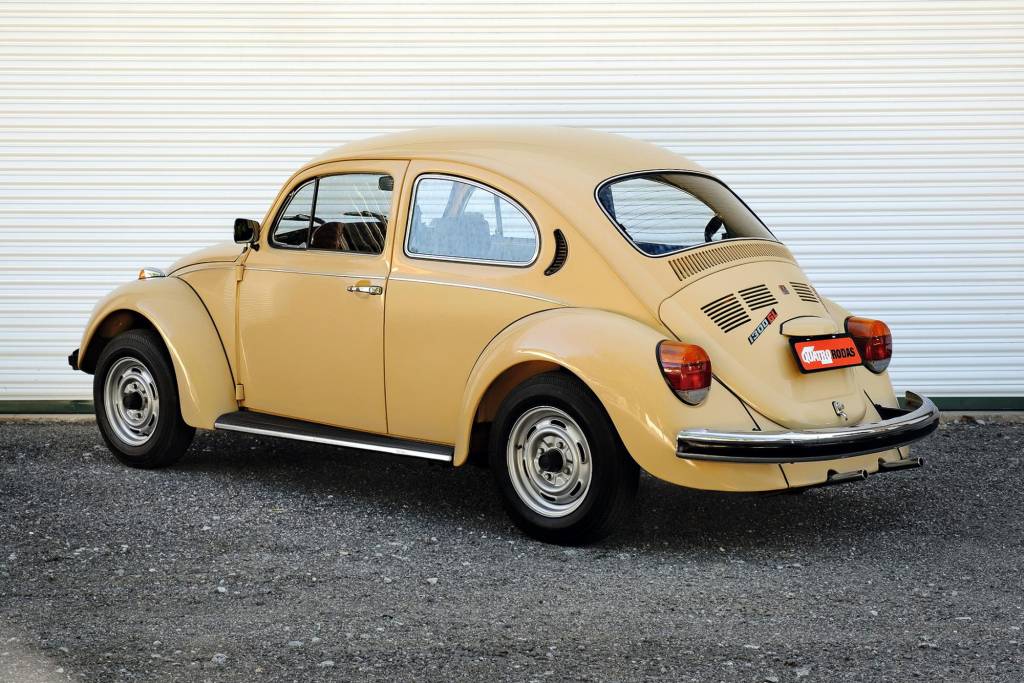 Volkswagen Fusca 1300 GL (1) Tampa traseira com aletas extras de refrigeração