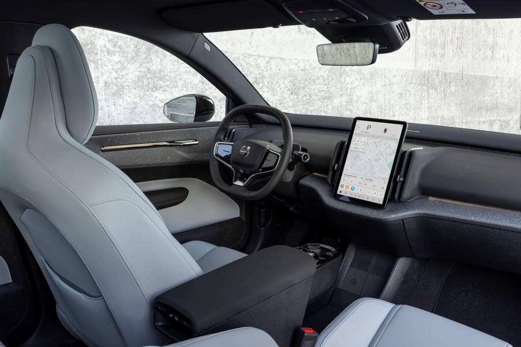 Volvo_XC30_CloudBlue_38_DashboardFrontSeats Volvo_XC30_CloudBlue_38_DashboardFrontSeats