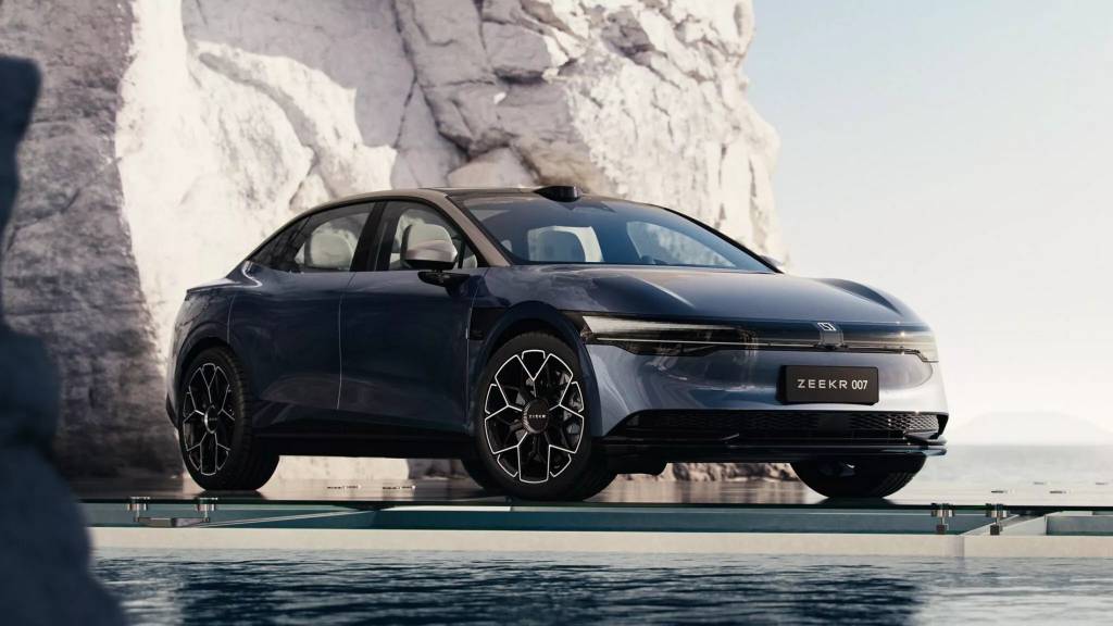 Rival da Tesla, Zeekr 007 tem fotos divulgadas antes de estreia oficial