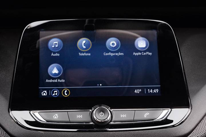 GM está abandonando Apple CarPlay e Android Auto para sua segurança