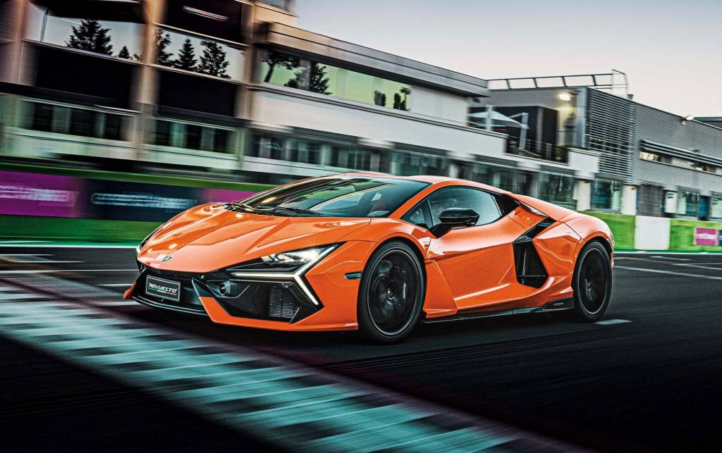 Lamborghini registra novos recordes de vendas e lucros em 2023