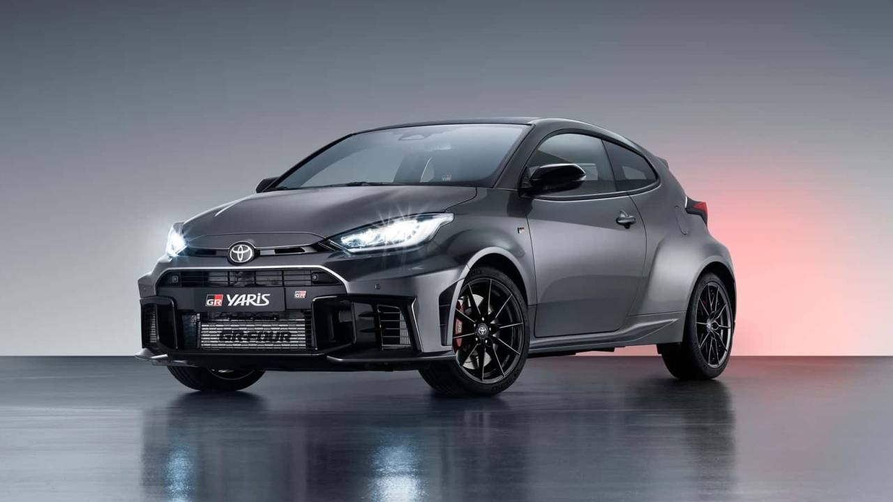 GR YARIS
