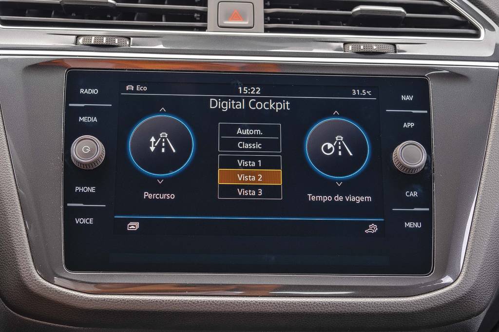 Volkswagen volta atrás para retirar comandos integrados na central multimídia