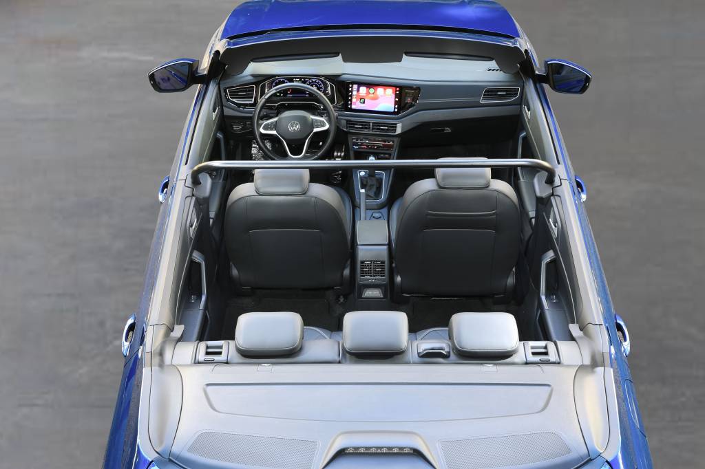 55132950-b9fd-47f3-a3af-2e5a057c4358_medium Volkswagen Virtus Cabrio 2025