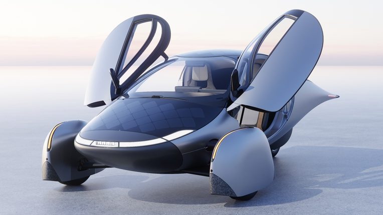 Carro elétrico que não precisa ser recarregado já está esgotado