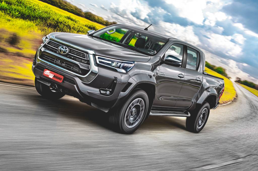Todos os preços e equipamentos da Toyota Hilux 2025