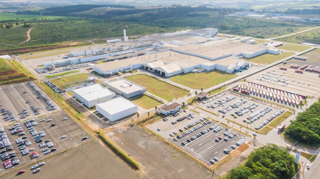 711afbf35b2753f658a47d832ed17a5e Fábrica da Toyota em Sorocaba hoje faz Yaris, Yaris Sedan e Corolla Cross