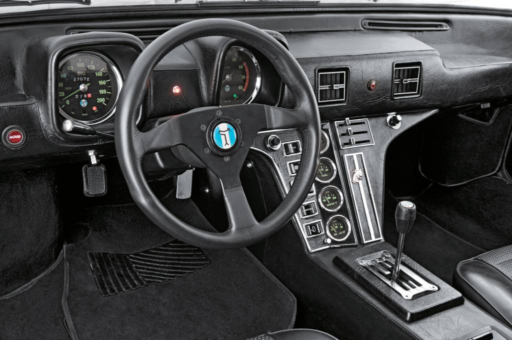 De Tomaso Pantera (4) De Tomaso Pantera modelo 1972, automóvel testado pela revista Quatro Rodas