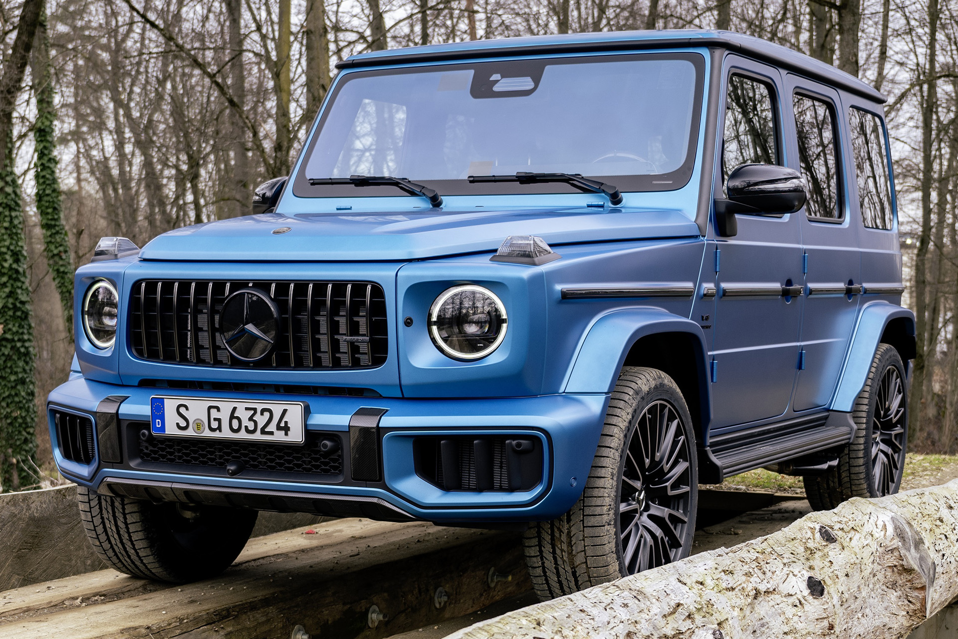 Der GELÄNDEWAGEN: Offroad. Unlimited. Established 1979.The GELÄNDEWAGEN: Off-road. Unlimited. Established in 1979.