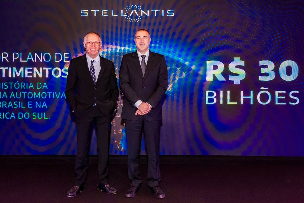 Carlos Tavares e Emanuele Cappellano Carlos Tavares (esq.) e Emanuele Cappellano: otimismo elevado com o Brasil