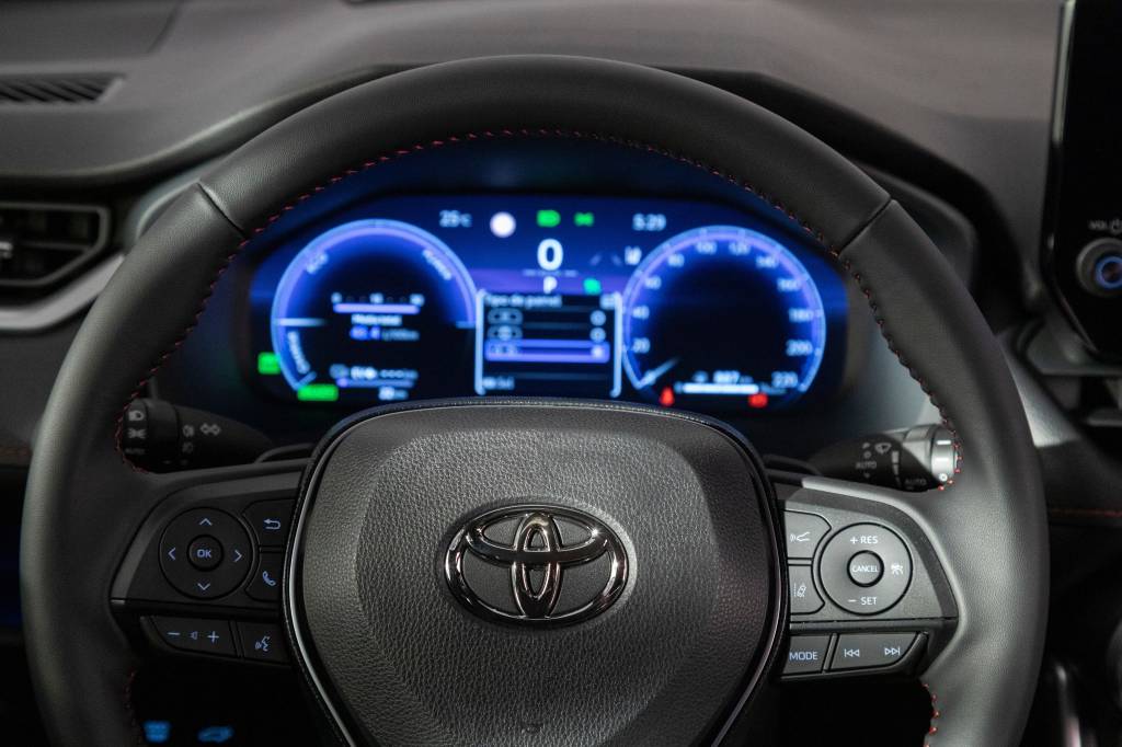 Novo Toyota RAV4 SXE PHEV 2025 (4) Novo Toyota RAV4 SXE PHEV 2025