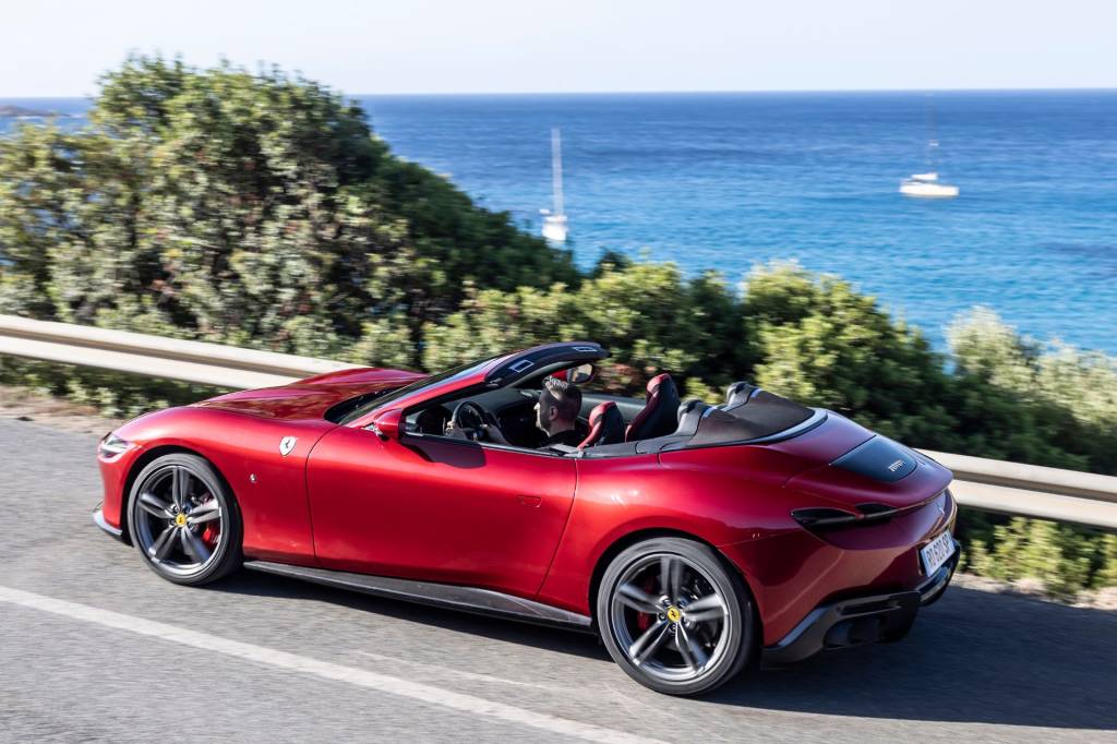 Ferrari Roma Spider (4) Ferrari Roma Spider (4)