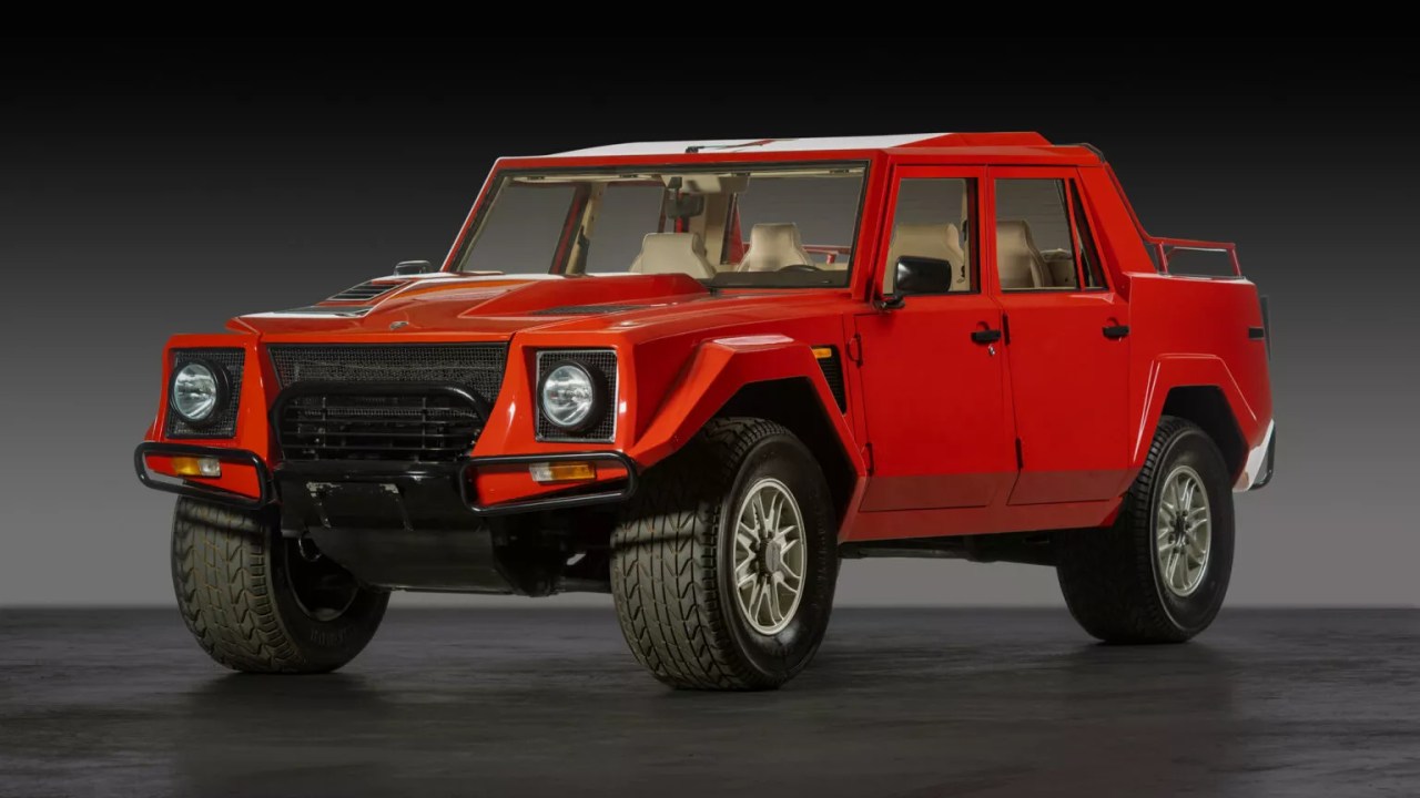 Lamborghini-LM002