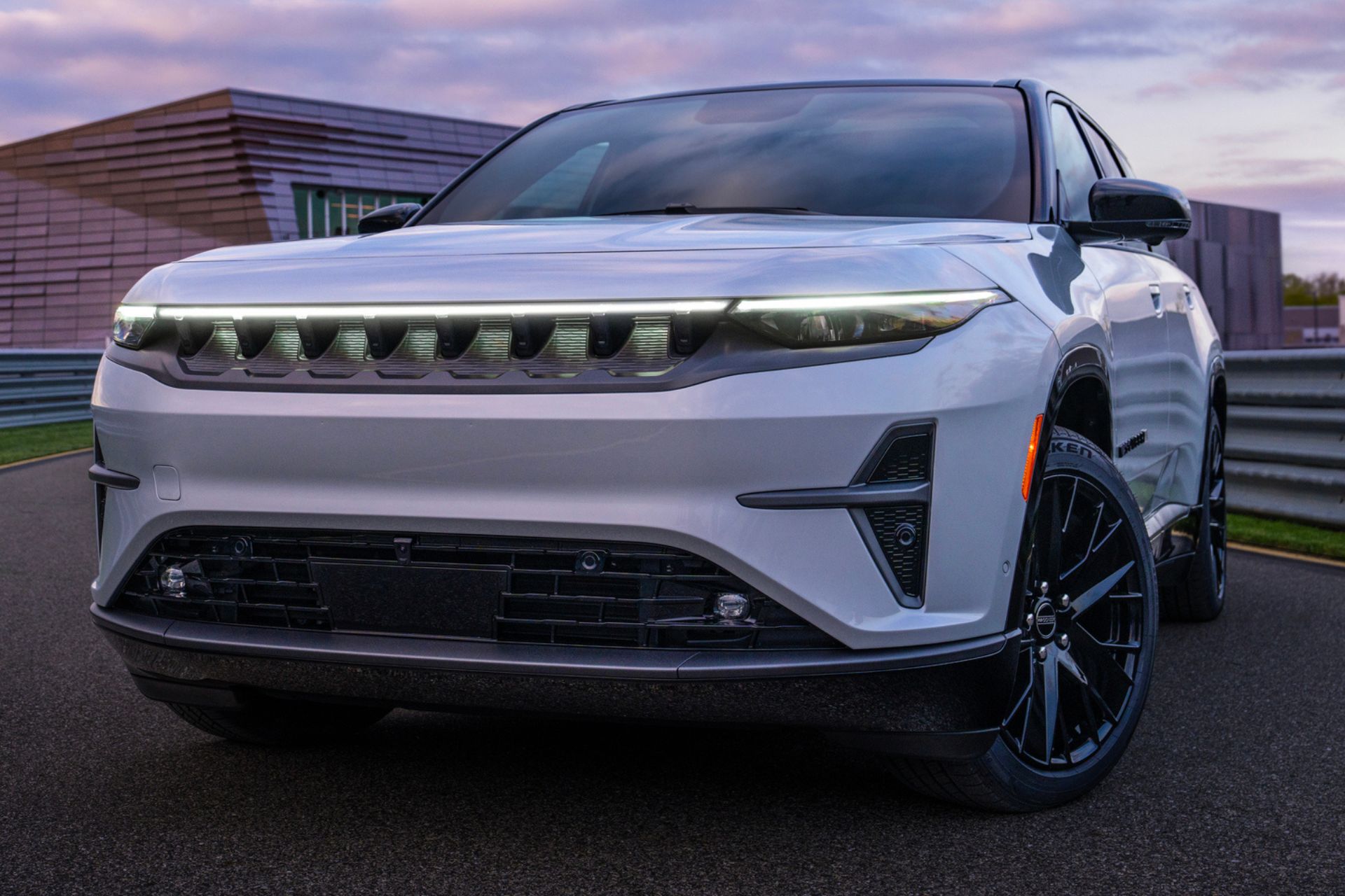 Novo Jeep Wagoneer S el&eacute;trico