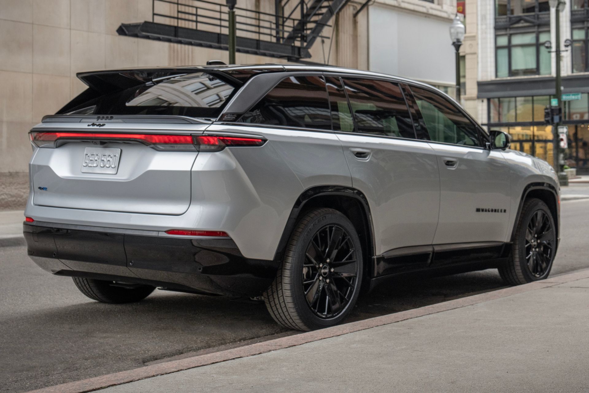 Novo Jeep Wagoneer S el&eacute;trico (6)