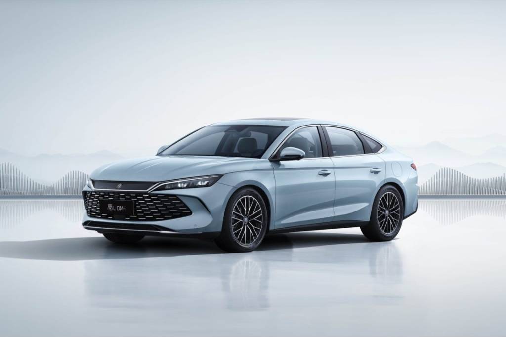 Nova plataforma da BYD entrega consumo de moto para híbridos plug-in