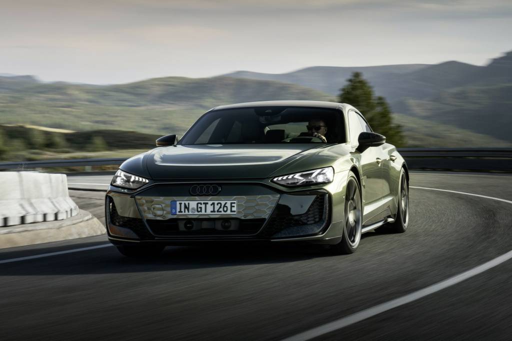 O que muda no Audi RS e-tron GT Performance, elétrico de 925 cv e R$ 1,3 milhão