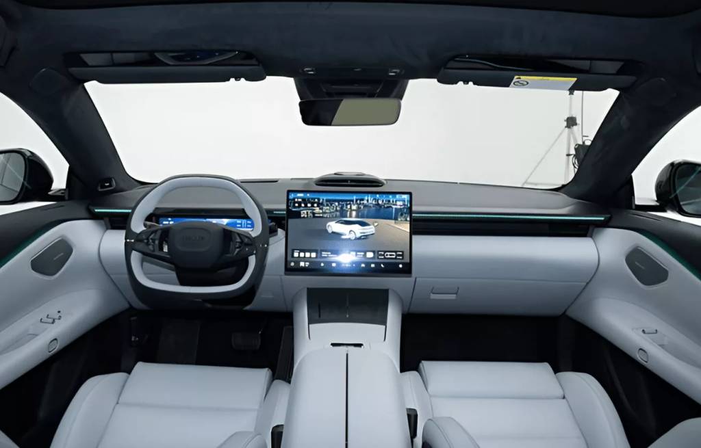 Lynk-Co-Z01-11 Lynk & Co Z10