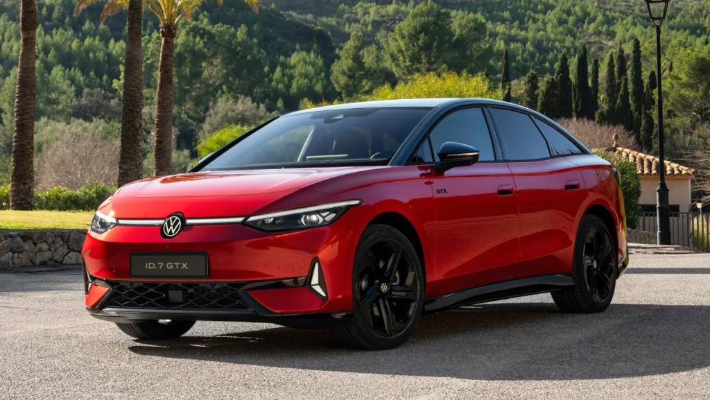 Volkswagen ID.7 GTX é novo sedã elétrico esportivo com 335 cv