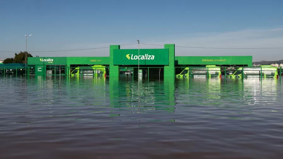 Locadoras do RS não tinham seguro para enchentes e perdem 3.000 carros