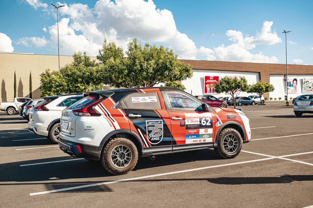 Mitsubishi Eclipse Cross R: como é usar um carro de rali na cidade?