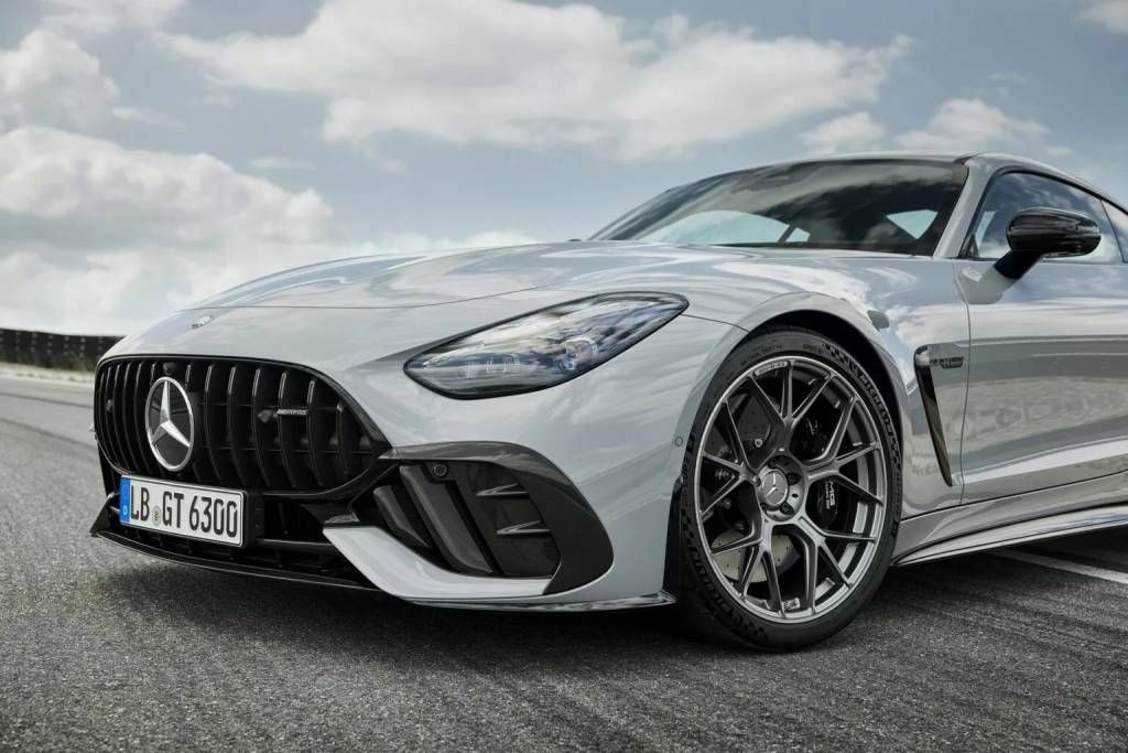 2025-Mercedes-AMG-GT-63-Pro-711-15-1536x1025