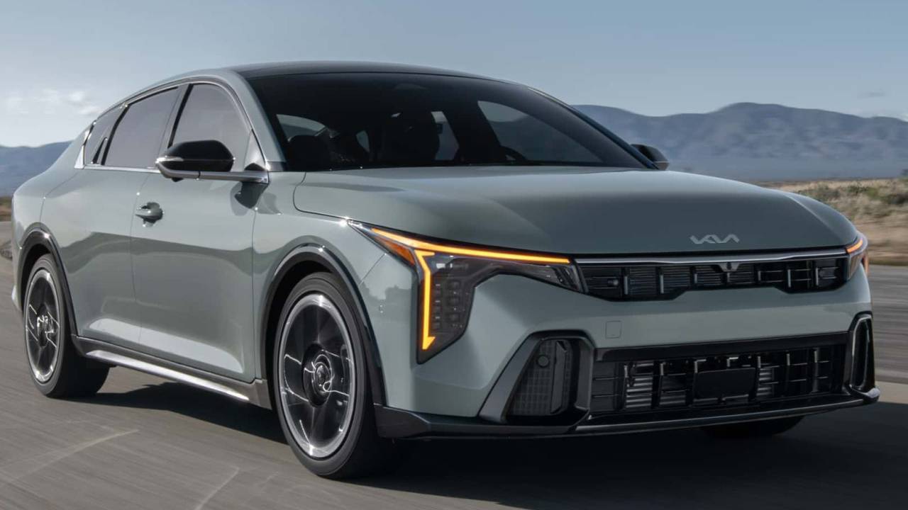 Kia K4