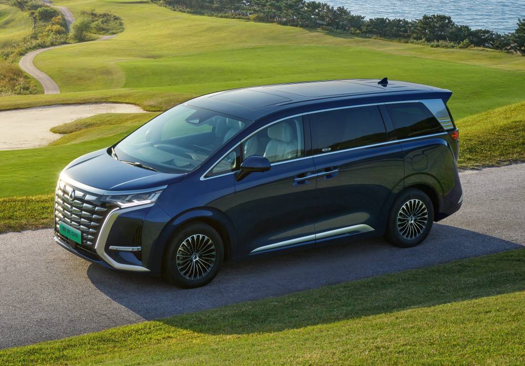 BYD assume controle da Denza e encerra parceria com a Mercedes-Benz