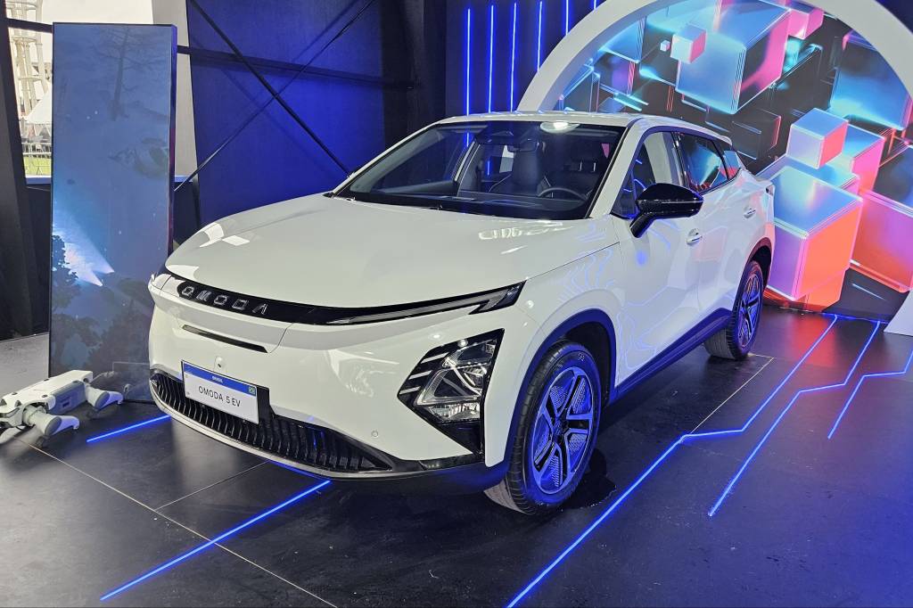 Omoda E5 desembarca no Brasil com preço de Jeep Compass