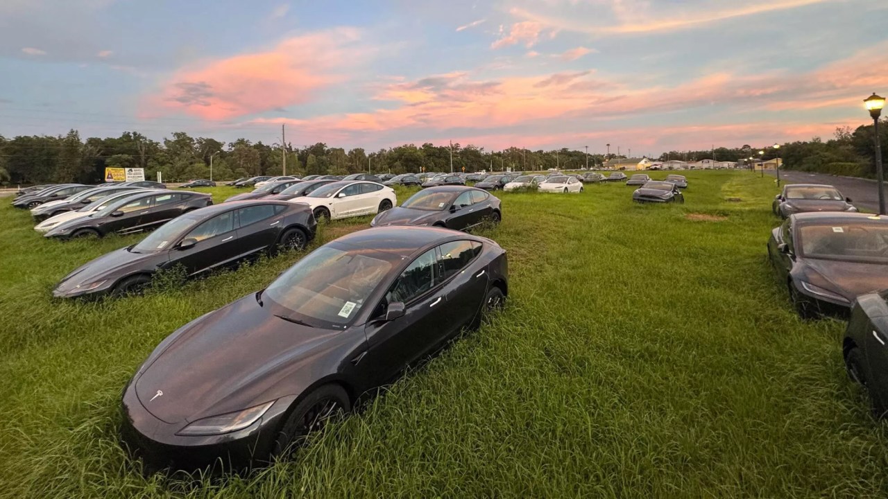 Teslas abandonados nos EUA