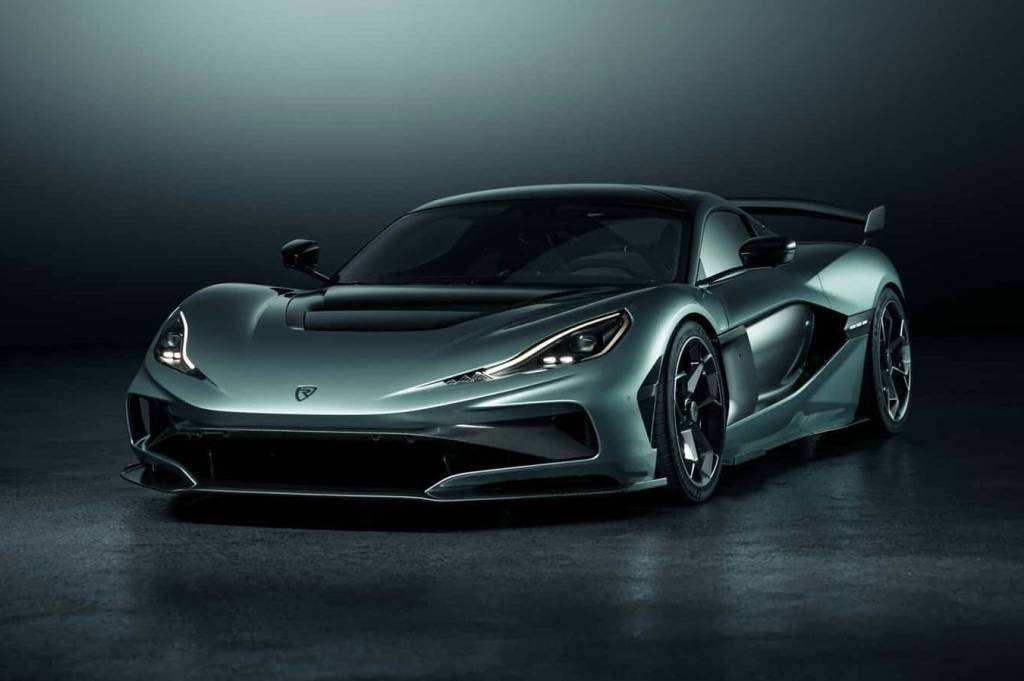Rimac Nevera R estreia como carro elétrico mais rápido do mundo