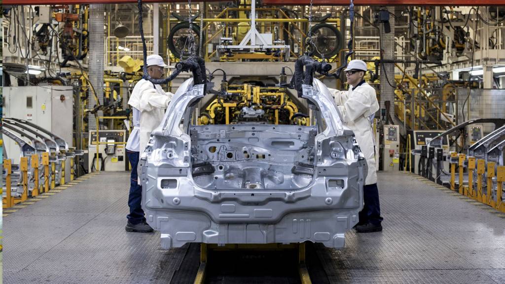 Stellantis quer transformar Porto Real em ‘fábrica multimarcas’ com novo SUV