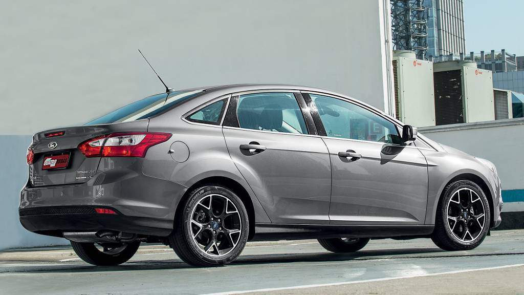 Focus Sedan, da Ford, automóvel testado pela Revista Quatro Rodas. Focus Sedan, da Ford, automóvel testado pela Revista Quatro Rodas.