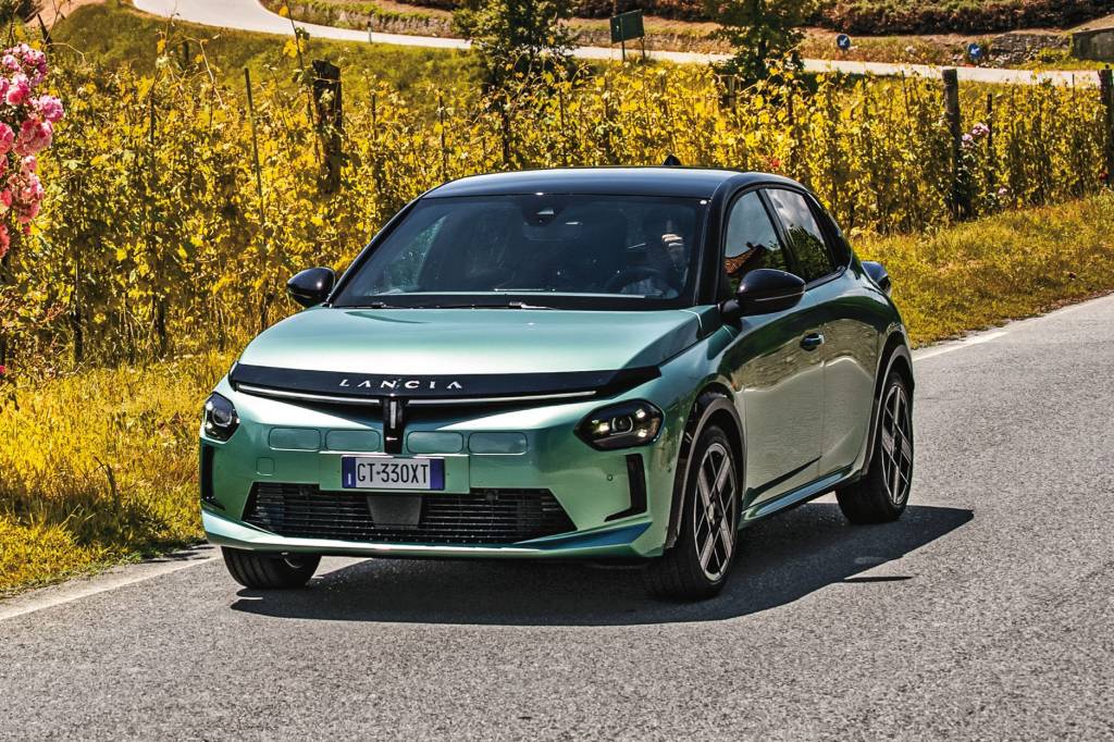 Impressões: novo Lancia Ypsilon é um Peugeot 208 com personalidade e luxo