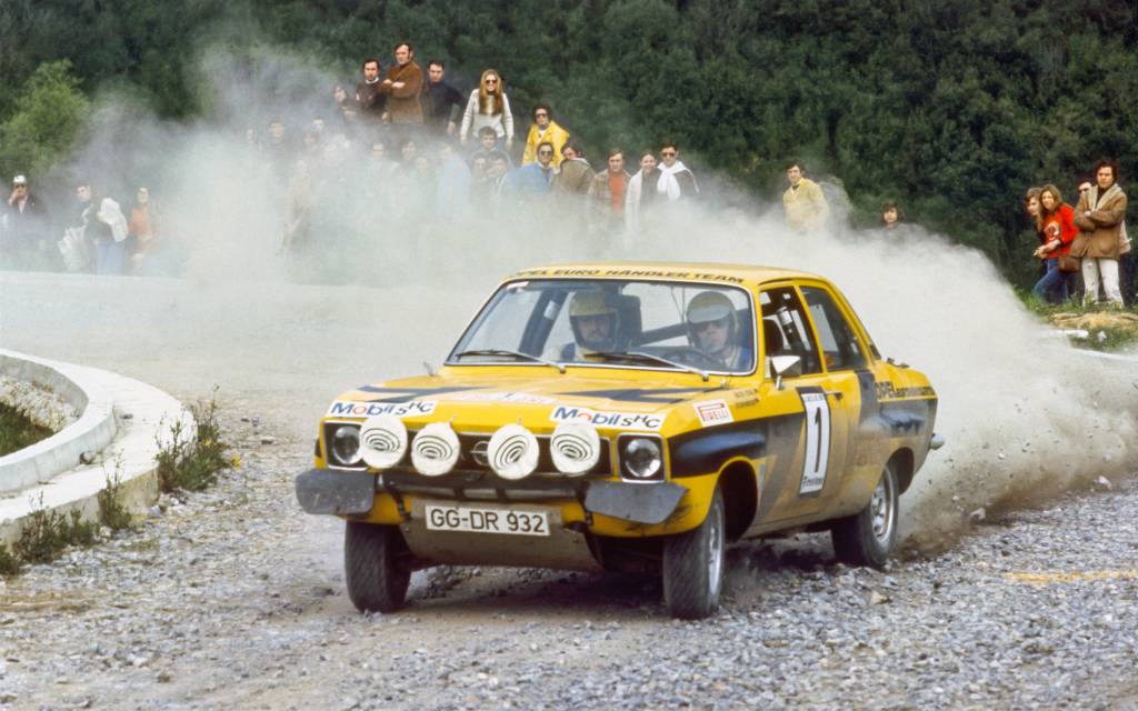 Walter Röhrl e Jochen Berger no Opel Ascona A, Firestone Rallye (Espanha) 1974