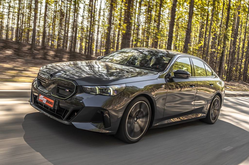 BMW i5 M60 é rápido como um M5, mas poderia chegar mais longe