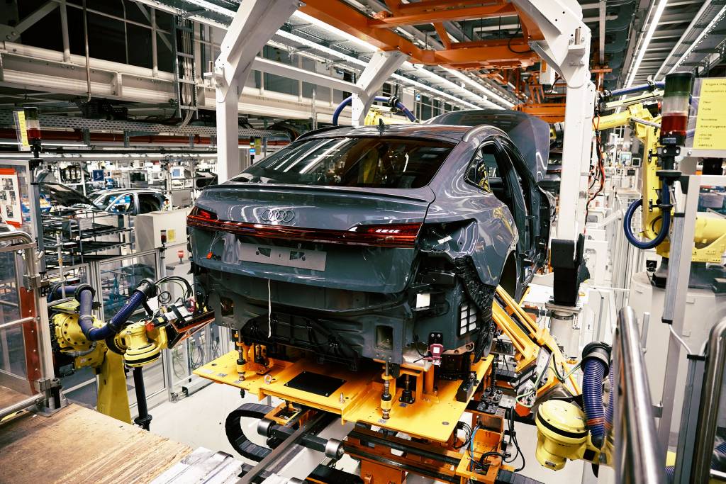 Brussels plant production new Audi Q8 e-tron fábrica da Audi de Bruxelas, na Bélgica