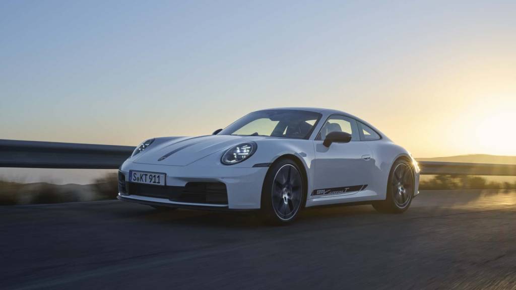 Porsche 911 Carrera T se renova e vem ao Brasil só com câmbio manual